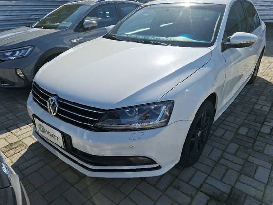 VOLKSWAGEN JETTA 1.4 16V TSI COMFORTLINE GASOLINA 4P TIPTRONIC VOLKSWAGEN JETTA 1.4 16V TSI COMFORTLINE GASOLINA 4P TIPTRONIC